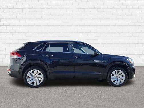 2023 Volkswagen Atlas Cross Sport 2.0T SE w/Technology 4MOTION