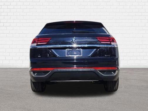 2023 Volkswagen Atlas Cross Sport 2.0T SE w/Technology 4MOTION