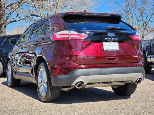 2022 Ford Edge Titanium