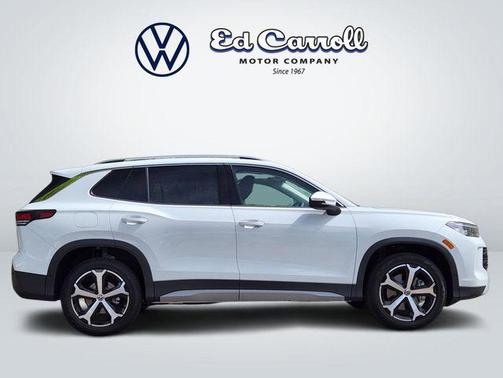 White 2026 Volkswagen Tiguan 2.0T SE 4MOTION