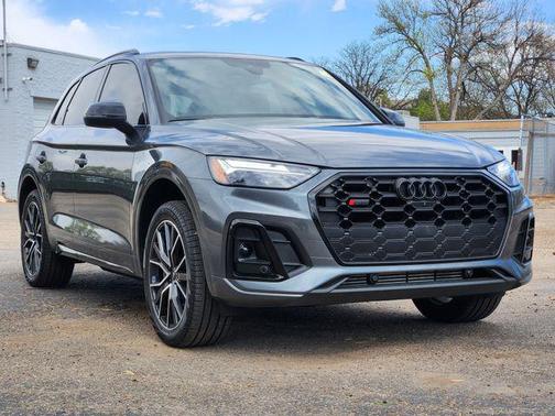 Daytona Gray Pearl Effect 2023 Audi SQ5 3.0T Premium Plus