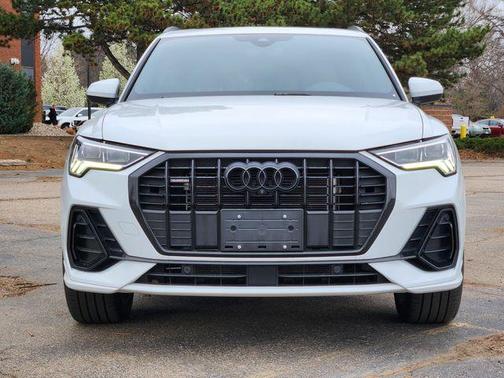 Glacier White Metallic 2023 Audi Q3 45 S line Premium Plus