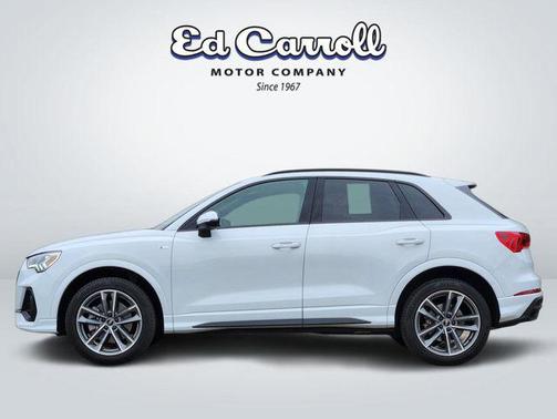 Glacier White Metallic 2023 Audi Q3 45 S line Premium Plus