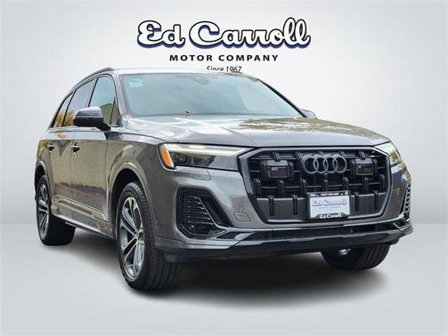 2025 Audi Q7 45 Premium Plus