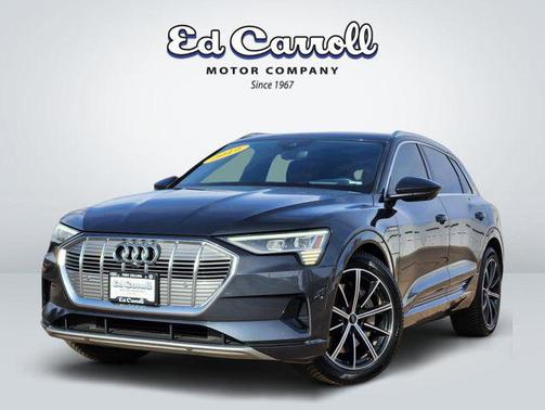 2019 Audi e-tron Premium Plus
