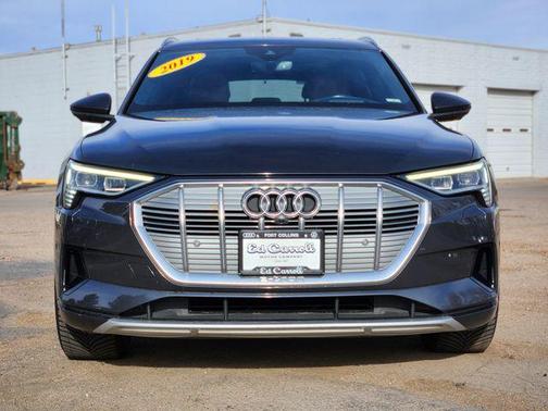 2019 Audi e-tron Premium Plus