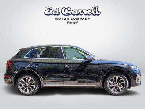 Mythos Black Metallic 2023 Audi Q5 45 S line Premium Plus