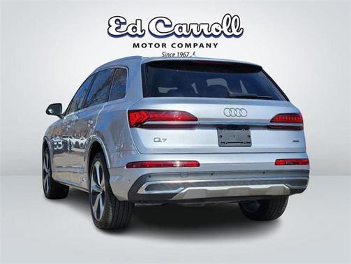 2022 Audi Q7 55 Premium Plus