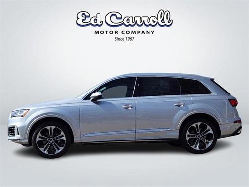 2022 Audi Q7 55 Premium Plus