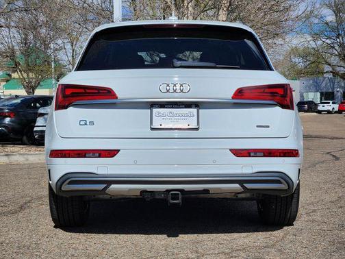Glacier White Metallic 2021 Audi Q5 45 Prestige