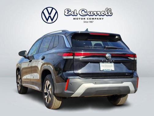 deep black pearl 2026 Volkswagen Tiguan 2.0T S 4MOTION