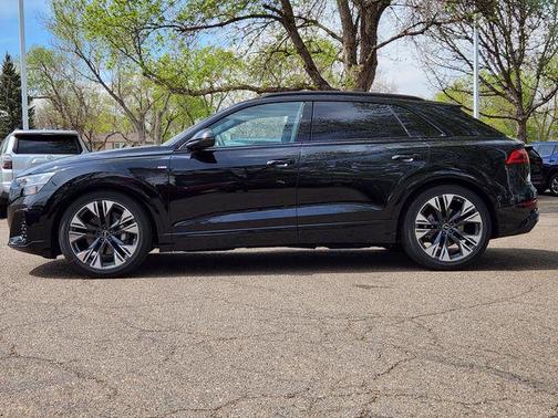 Mythos Black Metallic 2026 Audi Q8 55 Prestige