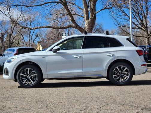 2023 Audi Q5 45 S line Premium