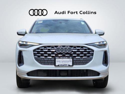 Glacier White Metallic 2026 Audi Q5 Premium Plus TFSI quattro S tronic