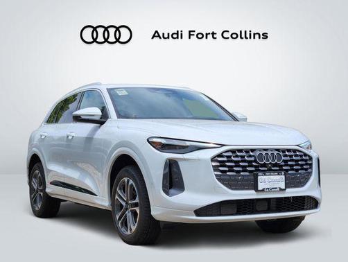 Glacier White Metallic 2026 Audi Q5 Premium Plus TFSI quattro S tronic
