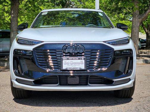 Glacier White Metallic 2027 Audi Q6 e-tron Premium Plus