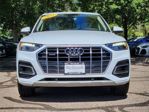 Glacier White Metallic 2022 Audi Q5 40 Premium Plus