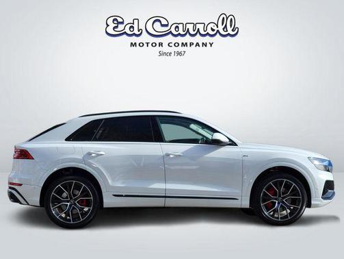 2023 Audi Q8 55 Premium Plus