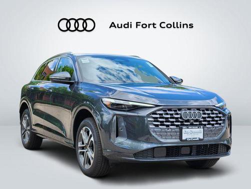 Tambora Gray Metallic 2026 Audi Q5 Premium Plus TFSI quattro S tronic