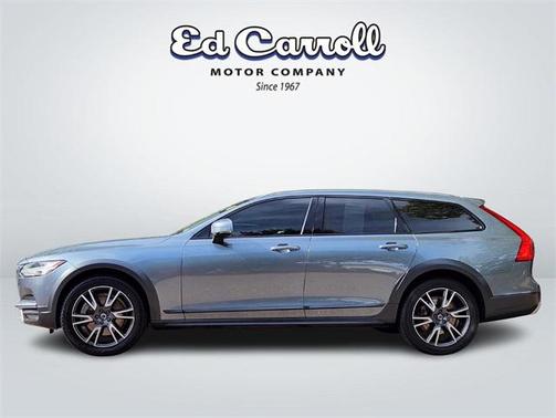 2018 Volvo V90 Cross Country T6
