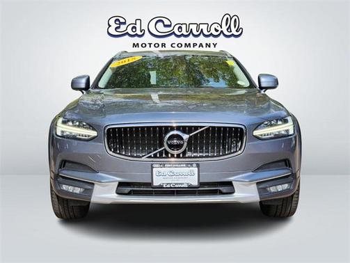 2018 Volvo V90 Cross Country T6