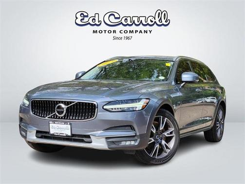 2018 Volvo V90 Cross Country T6
