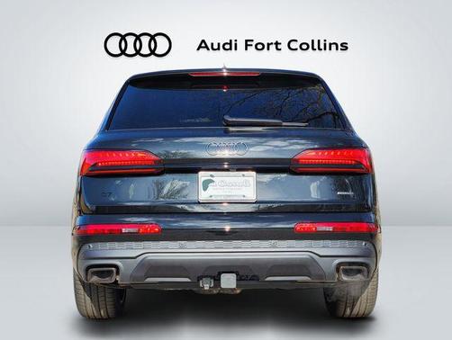 Mythos Black Metallic 2026 Audi Q7 55 Premium Plus