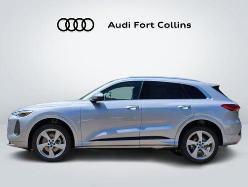 Florett Silver Metallic 2026 Audi Q5 Premium Plus TFSI quattro S tronic
