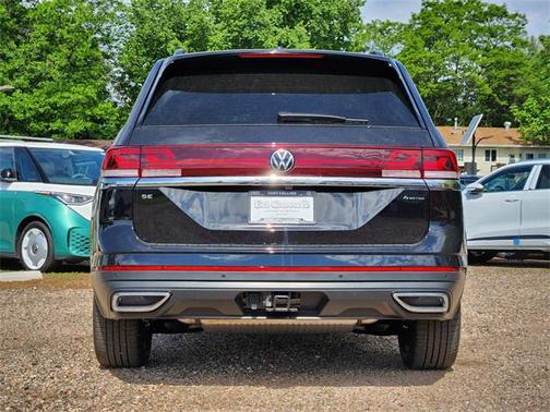 2025 Volkswagen Atlas 2.0T SE w/Technology 4MOTION