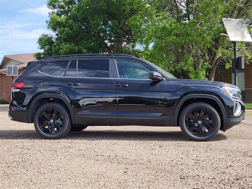 2025 Volkswagen Atlas 2.0T SE w/Technology 4MOTION