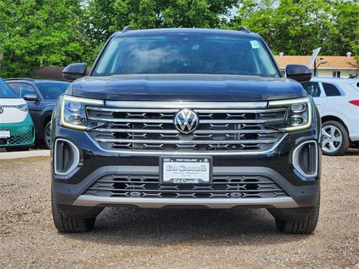 2025 Volkswagen Atlas 2.0T SE w/Technology 4MOTION