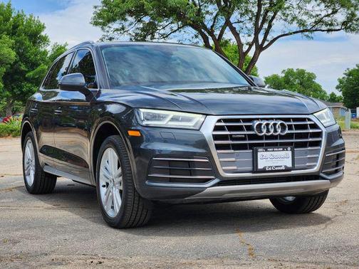 Manhattan Gray Metallic 2019 Audi Q5 2.0T Premium Plus