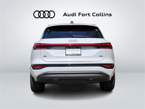 2025 Audi Q6 e-tron Prestige quattro