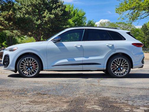 Glacier White Metallic 2026 Audi SQ5 3.0T Premium Plus
