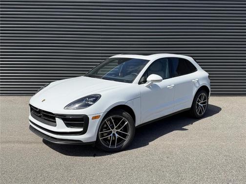 2026 Porsche Macan Base