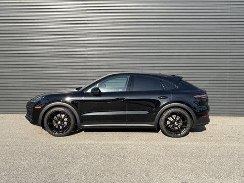 2023 Porsche Cayenne Platinum Edition