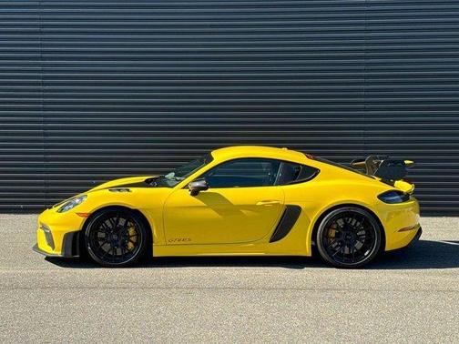 2024 Porsche 718 Cayman GT4 RS