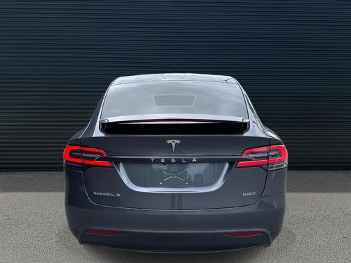 2017 Tesla Model X P100D