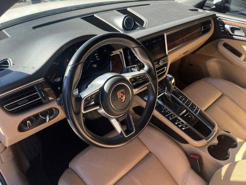 2019 Porsche Macan Base