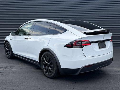2022 Tesla Model X Base