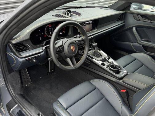 2026 Porsche 911 GT3 w/Touring Package