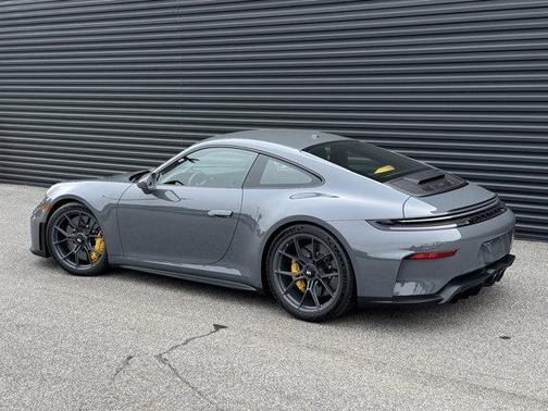2026 Porsche 911 GT3 w/Touring Package