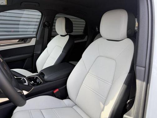 2026 Porsche Cayenne AWD