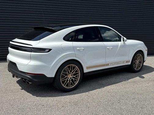 2026 Porsche Cayenne AWD