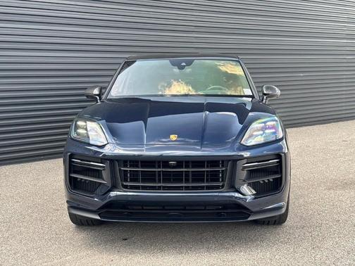 2025 Porsche Cayenne Turbo GT