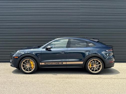 2025 Porsche Cayenne Turbo GT