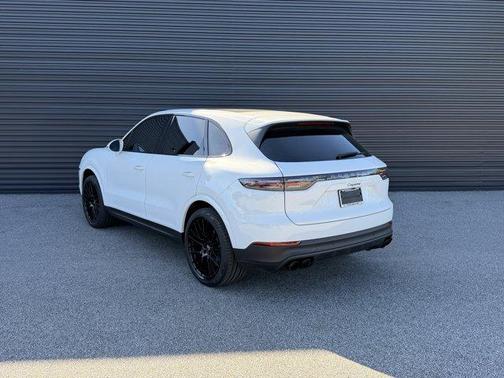 2022 Porsche Cayenne Platinum Edition