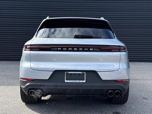 2026 Porsche Cayenne Base
