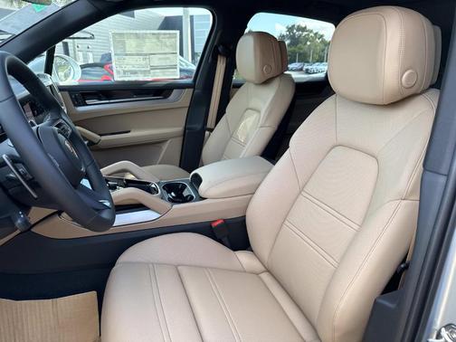 2026 Porsche Cayenne Base