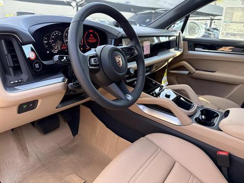 2026 Porsche Cayenne Base